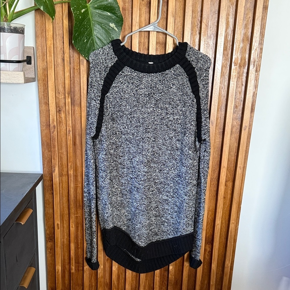 Lululemon Passage Wool Sweater. Size L Black Angel Wing - Picture 2 of 12